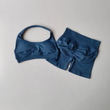 Conjunto de top e short esportivo