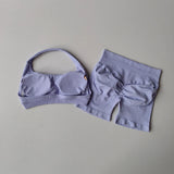 Conjunto de top e short esportivo